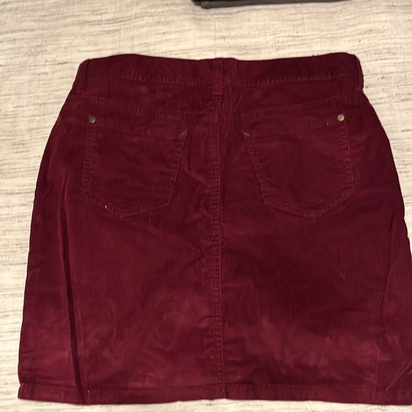 Womens skirt - Picture 2 of 2